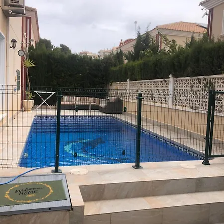 شقة монтемар كامبوامور